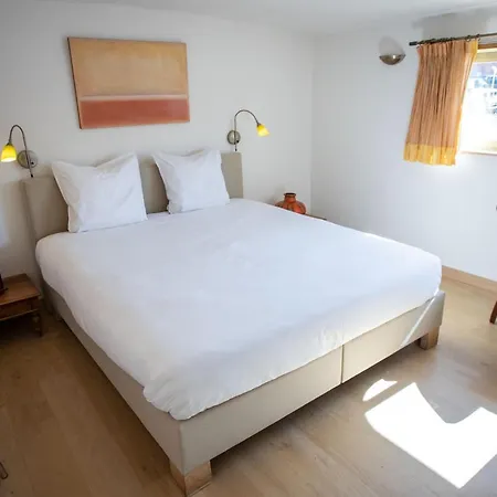 The Boatel بوتيل خنت