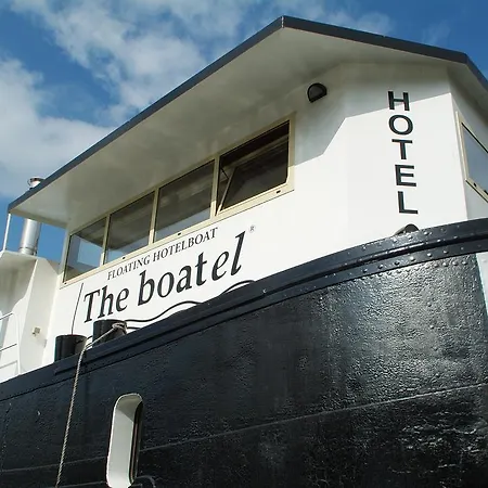 Botel The Boatel *