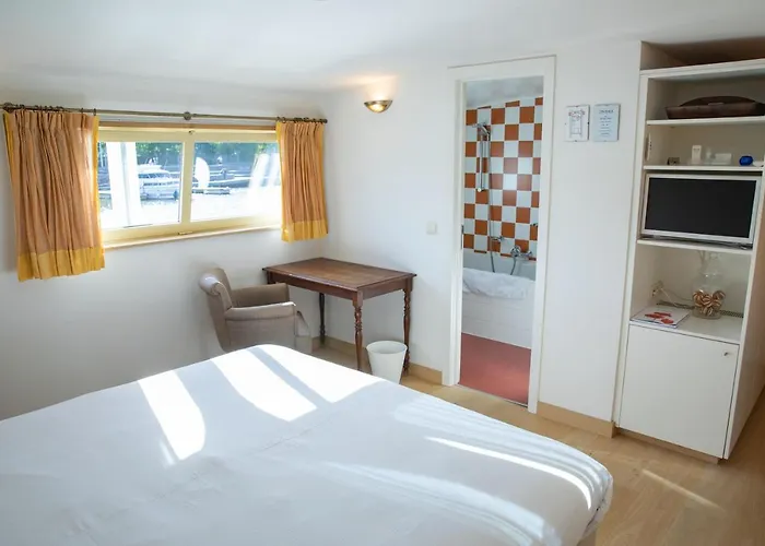 Bateau-hôtel The Boatel *