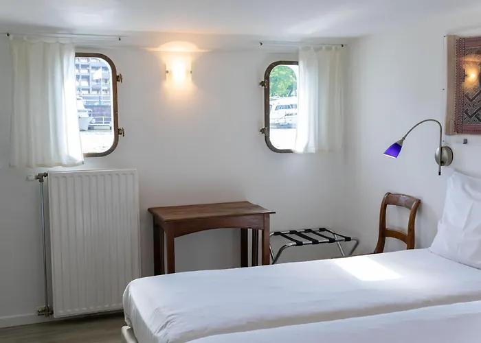 The Boatel Bateau-hôtel